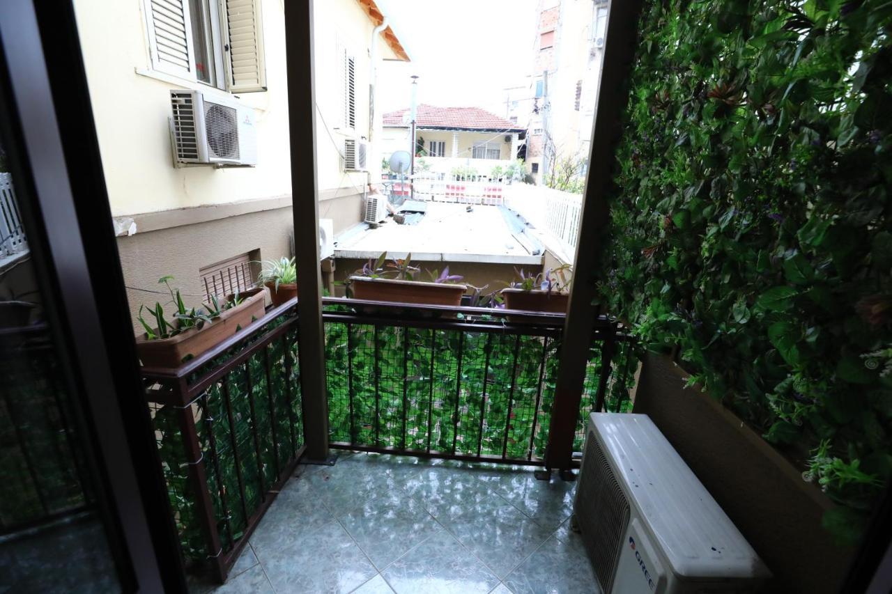Little Corner Hostel Tiran Dış mekan fotoğraf